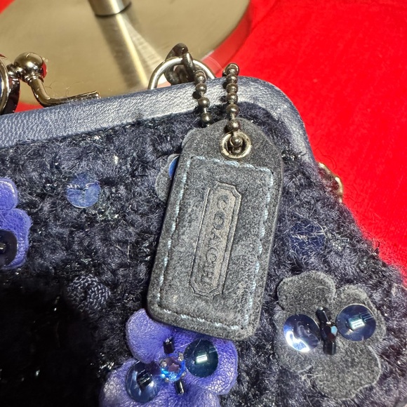 Coach Kisslock Dark Blue Floral Clutch Wristlet - Picture 6 of 13